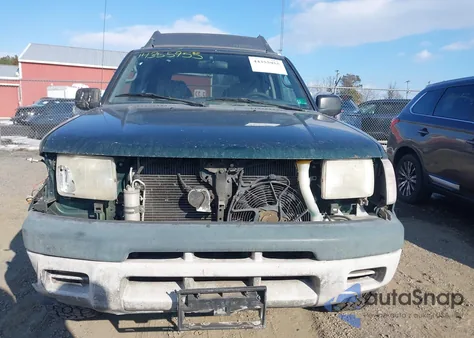 2001 Nissan Xterra Xe z USA, uszkodzony, nr VIN 5N1ED28Y31C544830